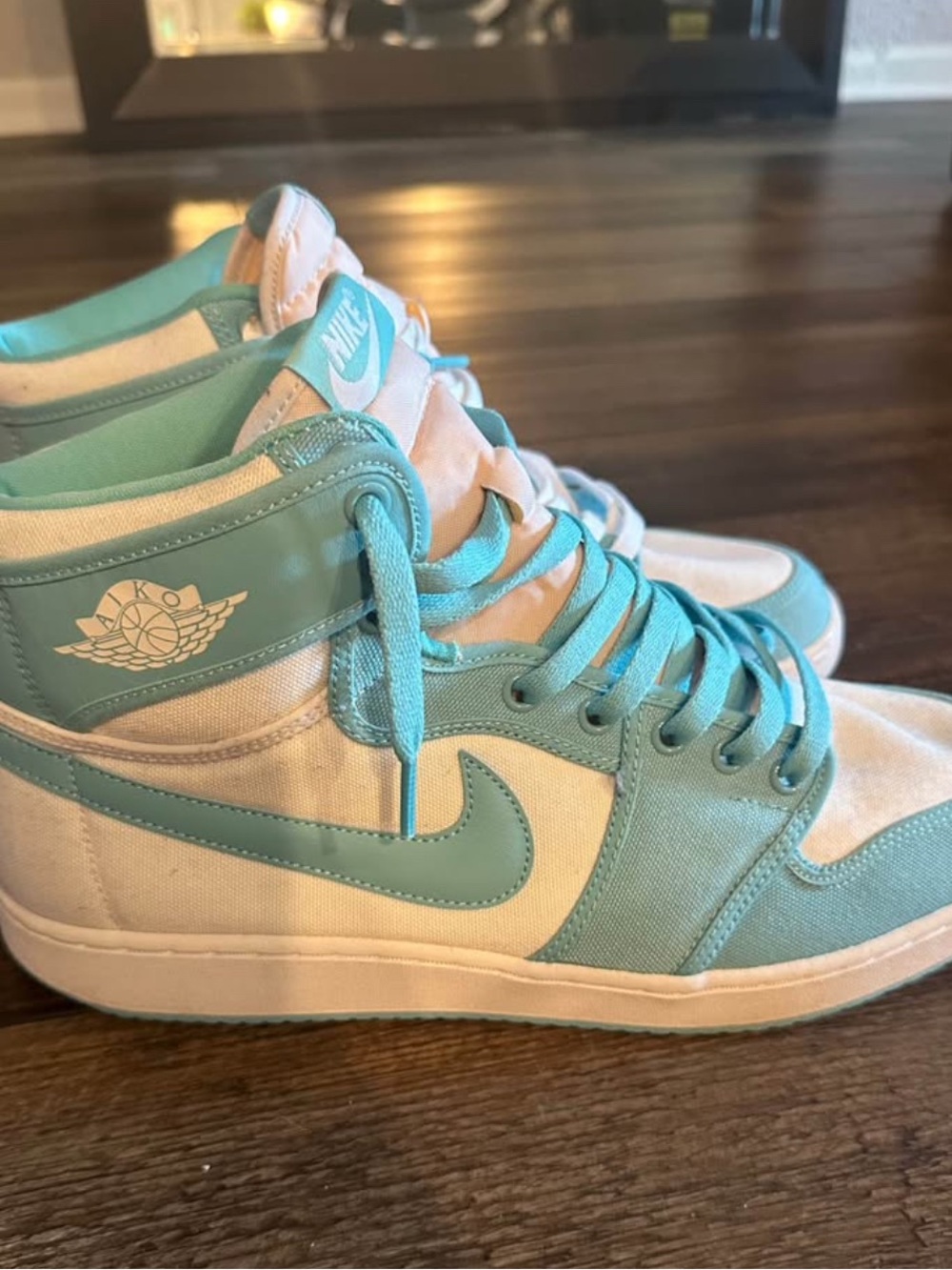 Nike Air Jordan 1 KO Bleached Aqua